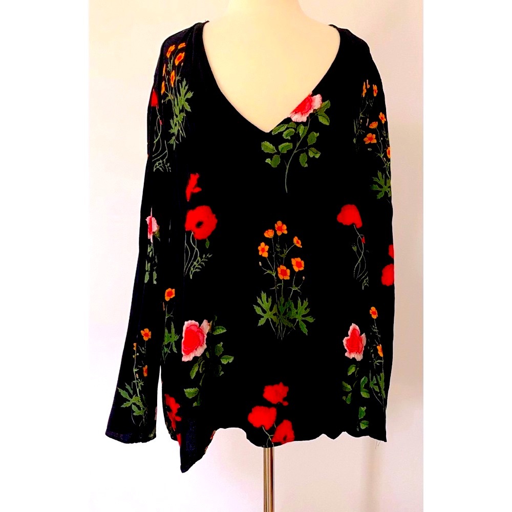 H&M plus size 18 boho black floral v neck top blouse